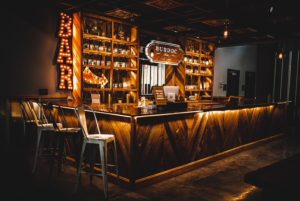 bar-300×201